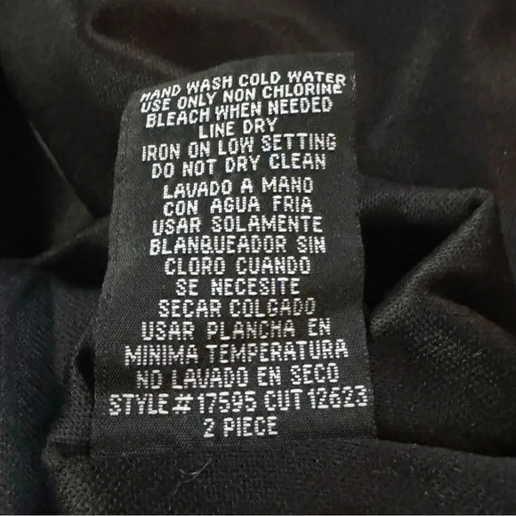 Dana Kay 18W 1X Shirt Top White Geometric Sleeveless Round Neck Embellished‎ - Picture 7 of 7